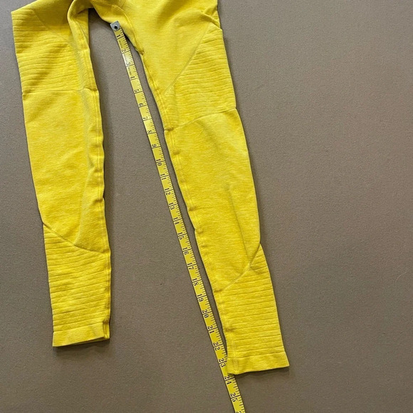 Alphalete Yellow Leggings Size Small - Picture 11 of 12